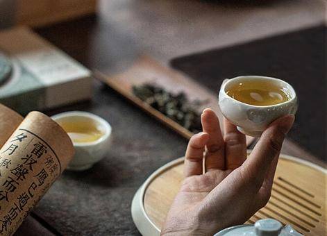 茶的种类有哪几种？一文带你领略茶的世界品牌推荐来袭！(图2)